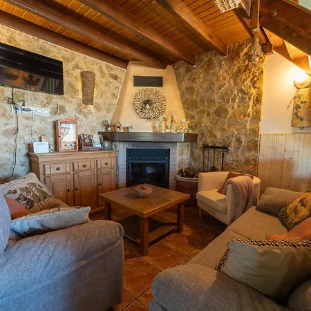 Holiday home Cantaros. Zarapicos
